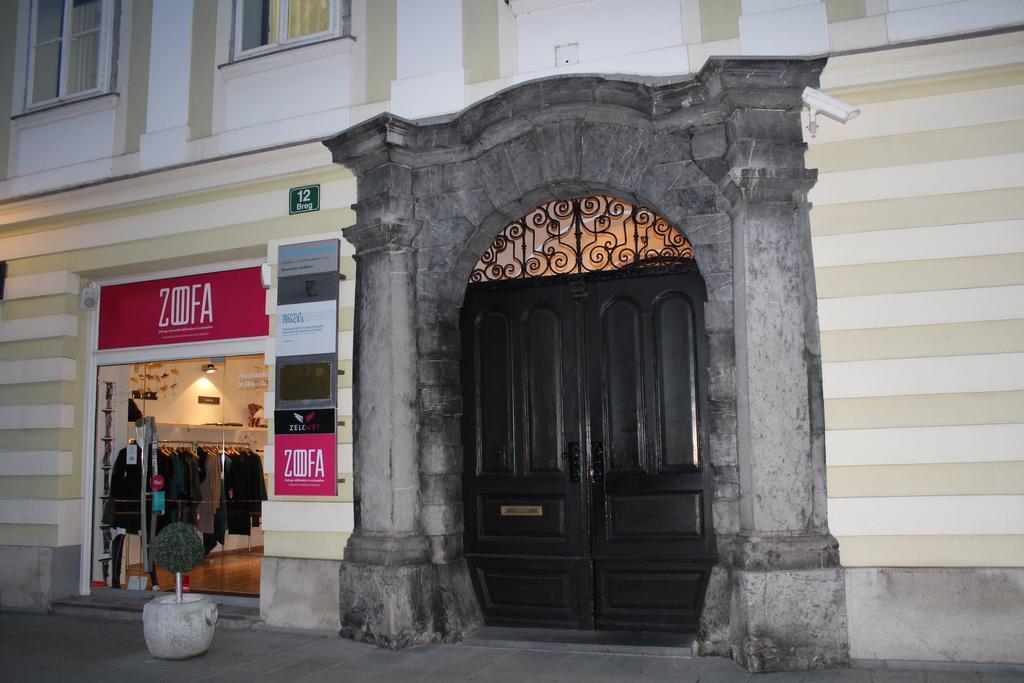 VIKSI hostel Laibach Exterior foto